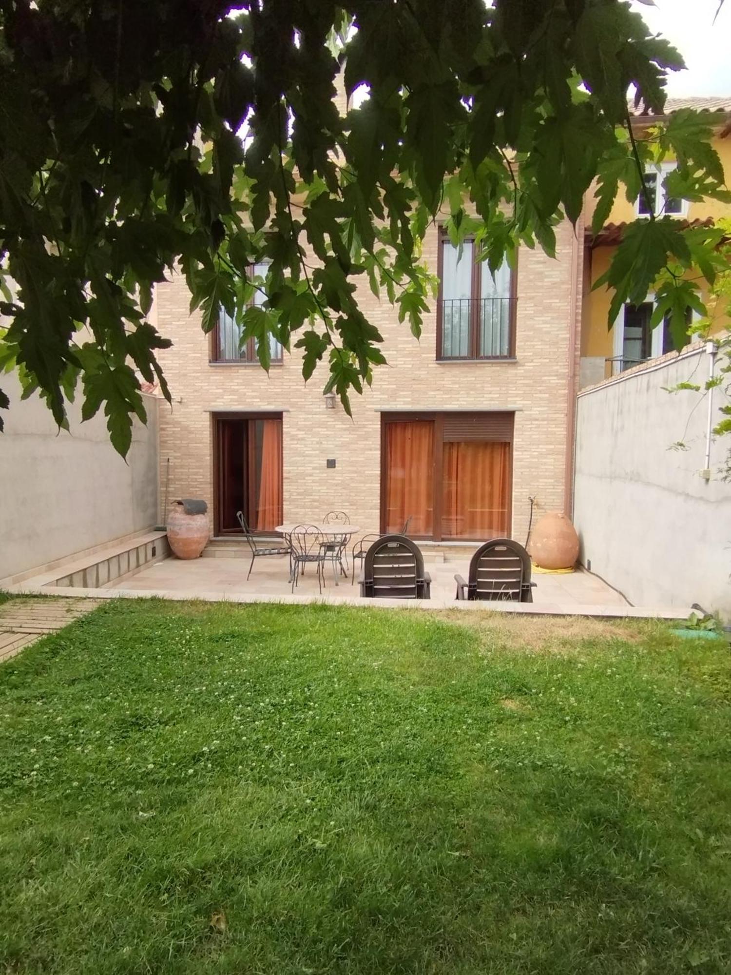 Casa Rural Alicia Villafranca de Ebro Екстериор снимка
